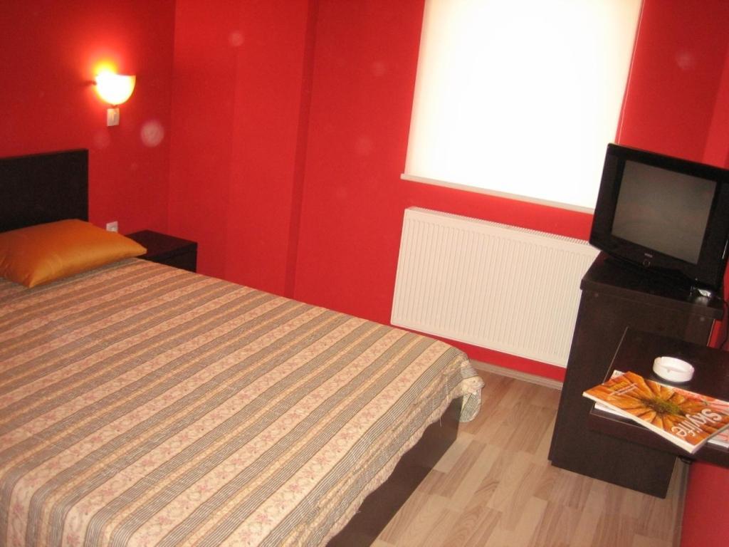 Hotel Aldi Cagllavice الغرفة الصورة